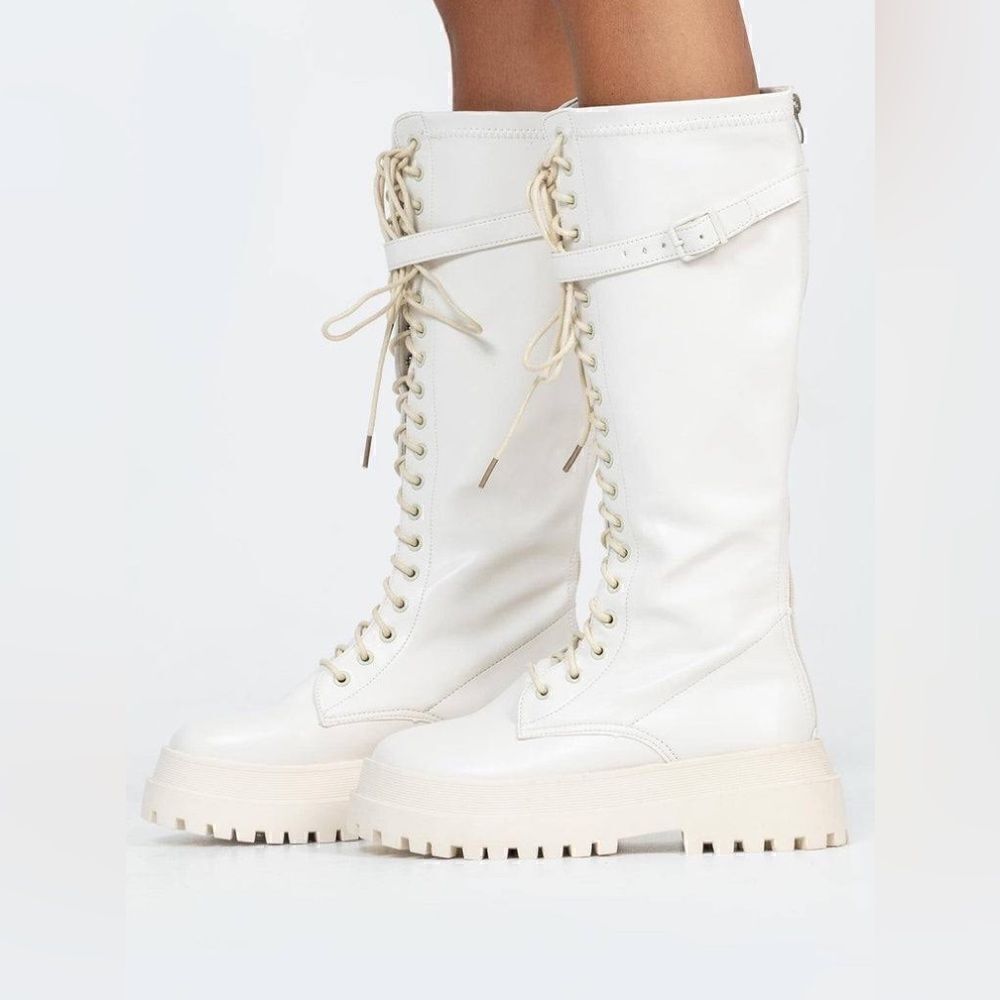FULTON LACE UP BOOTS CREAM - Picture 2 of 7